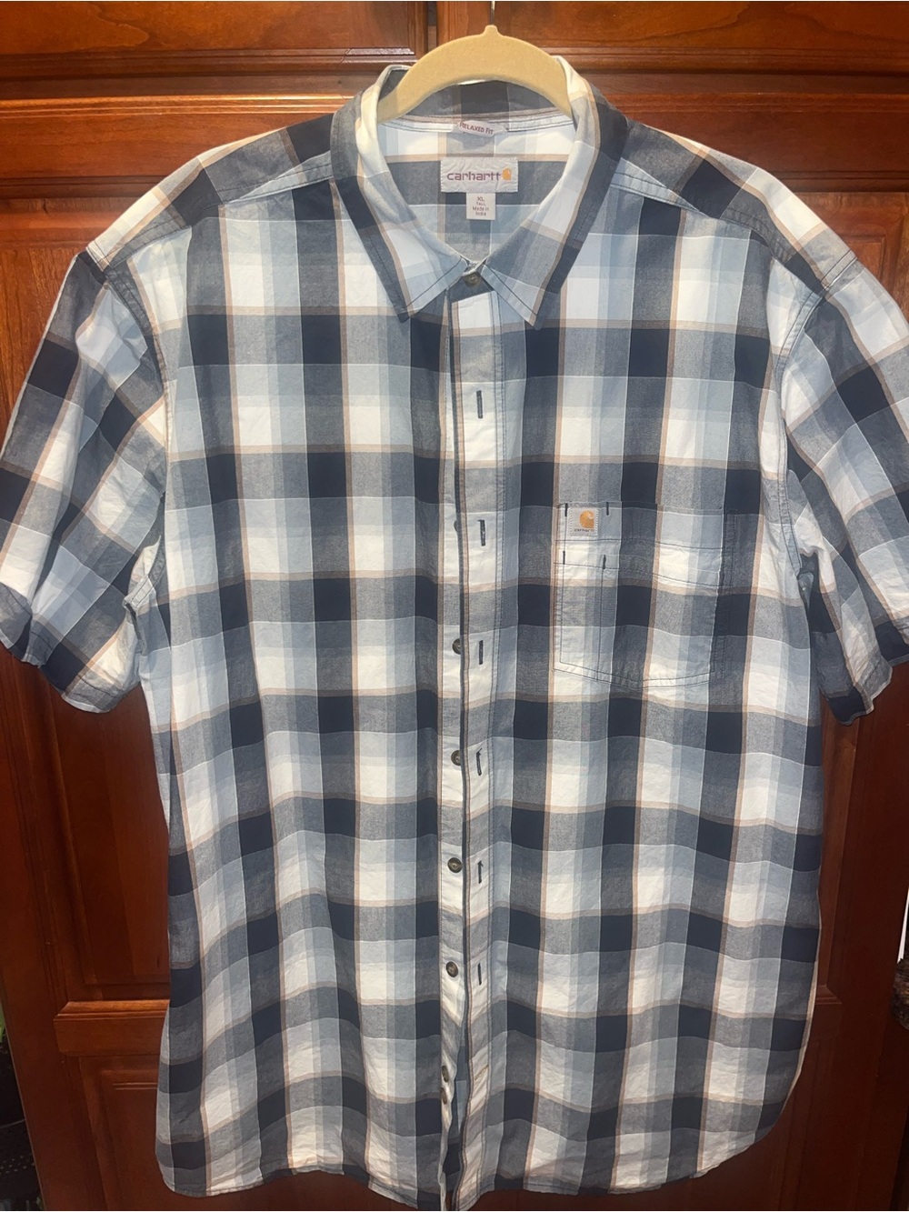 Carhartt Men's Short-Sleeve Navy and White Plaid Button-Up Shirt Men’s XL Tall
